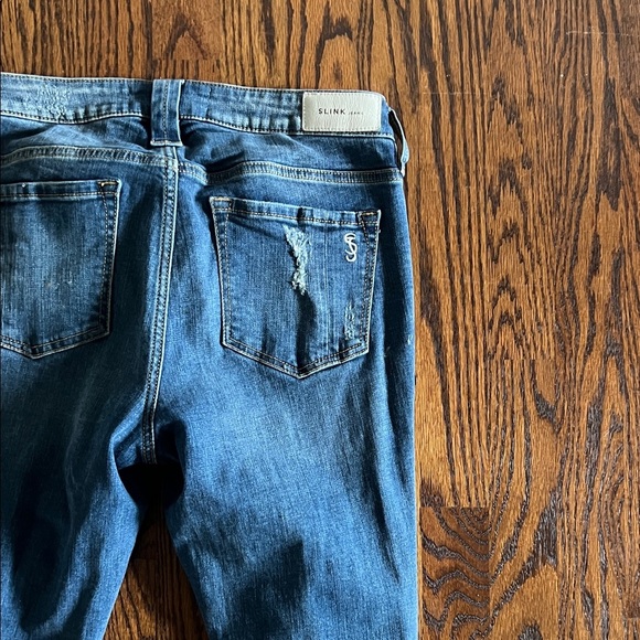 Like🆕SLINK Curvy Women's Distressed Blue Ankle Jeans Size 29/ 8 - Picture 3 of 8